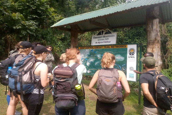 Trekking Rwenzori Mountain from Germany